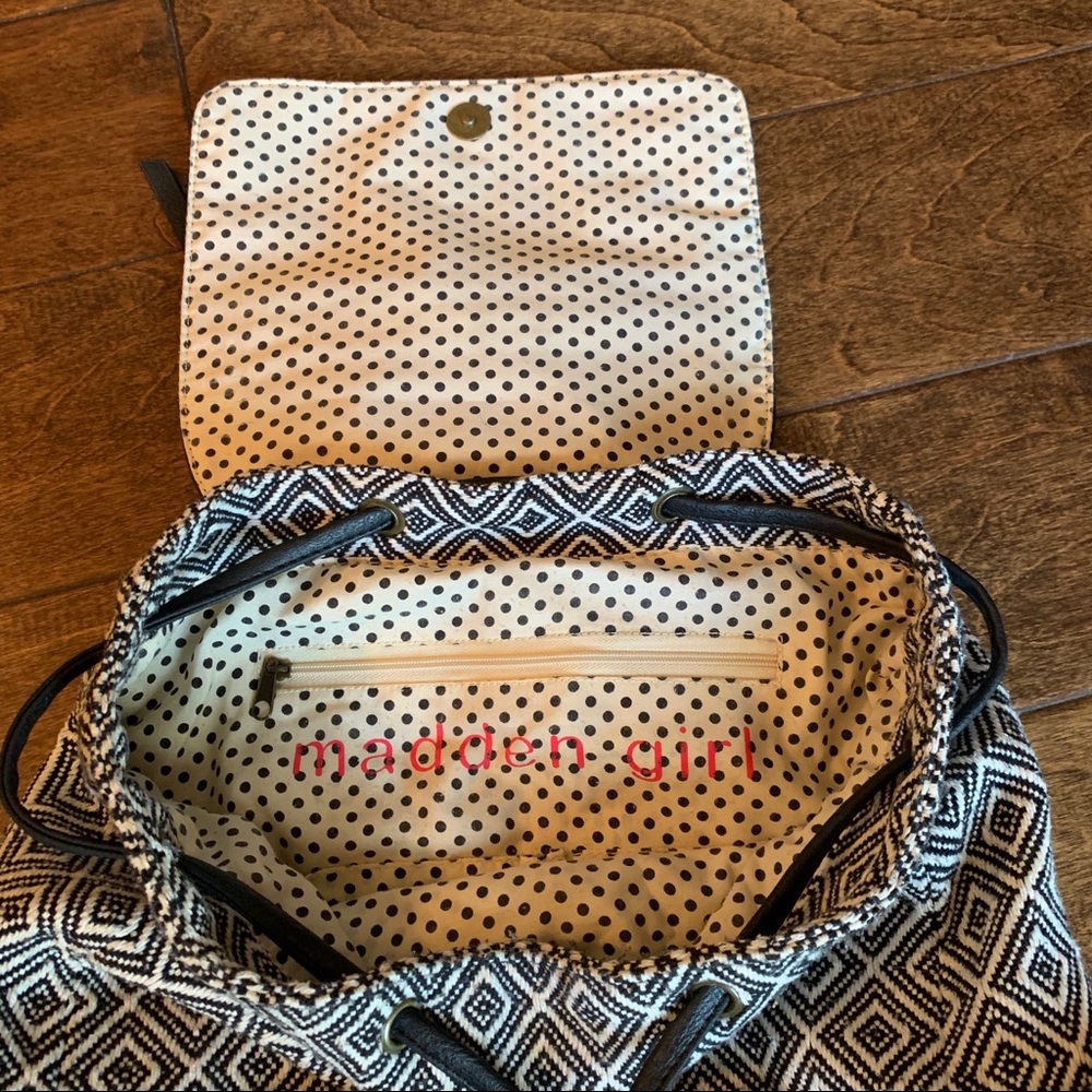 Madden Girl Geometric Design Drawstring Backpack - Picture 4 of 8
